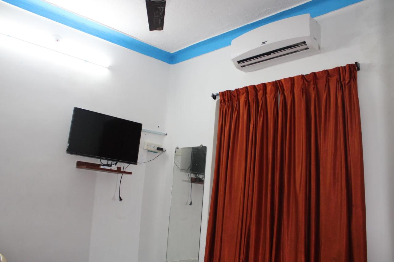 Balaji Guest House Pondicherry Exterior photo