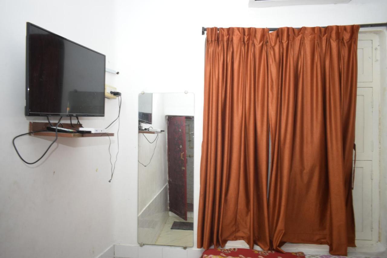 Balaji Guest House Pondicherry Exterior photo